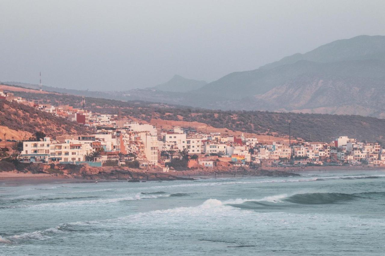 Sunshine Surf Morocco Bed & Breakfast Tamraght Exterior foto
